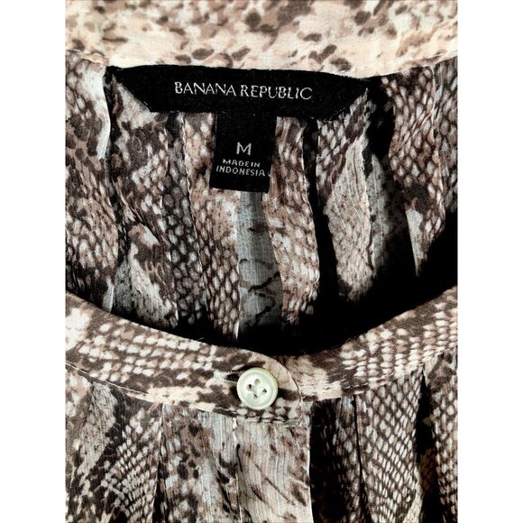 Banana Republic Blouse Women’s Animal Print Blouse Henley Snake Sheer SZ Medium - Picture 11 of 16